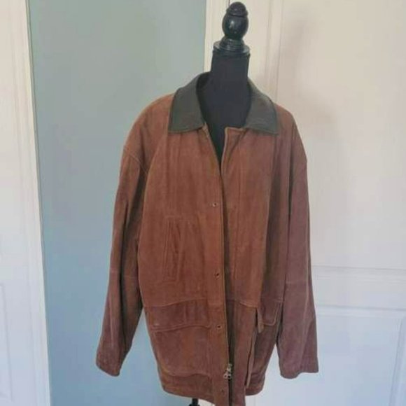 Coat - Picture 1 of 9